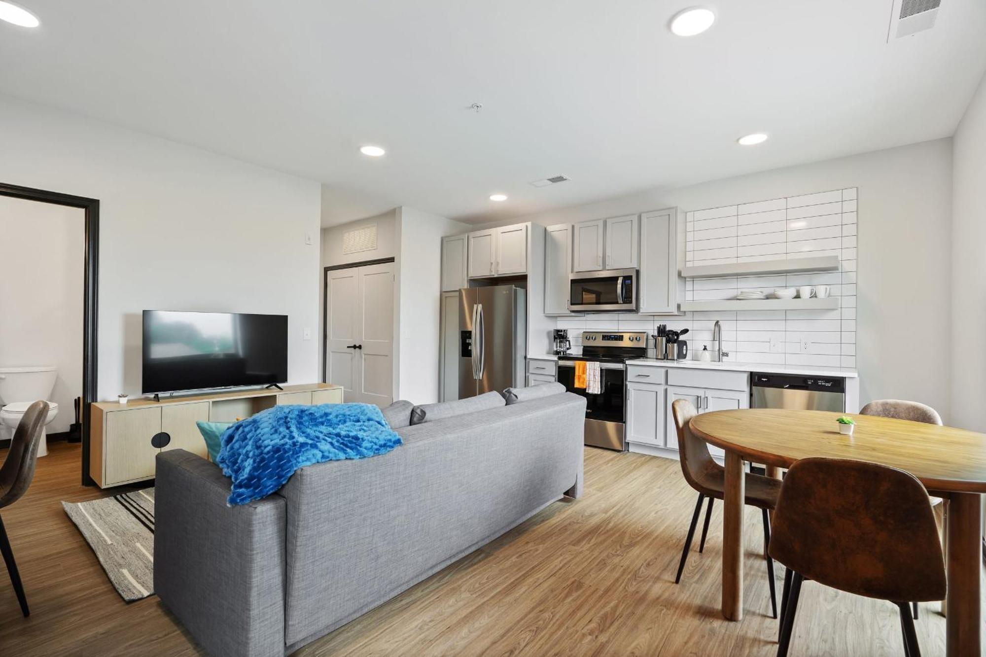 Cozysuites On Mass With Garage Parking #7 Indianapolis Exteriör bild